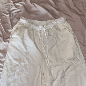 White linen pants from American Eagle